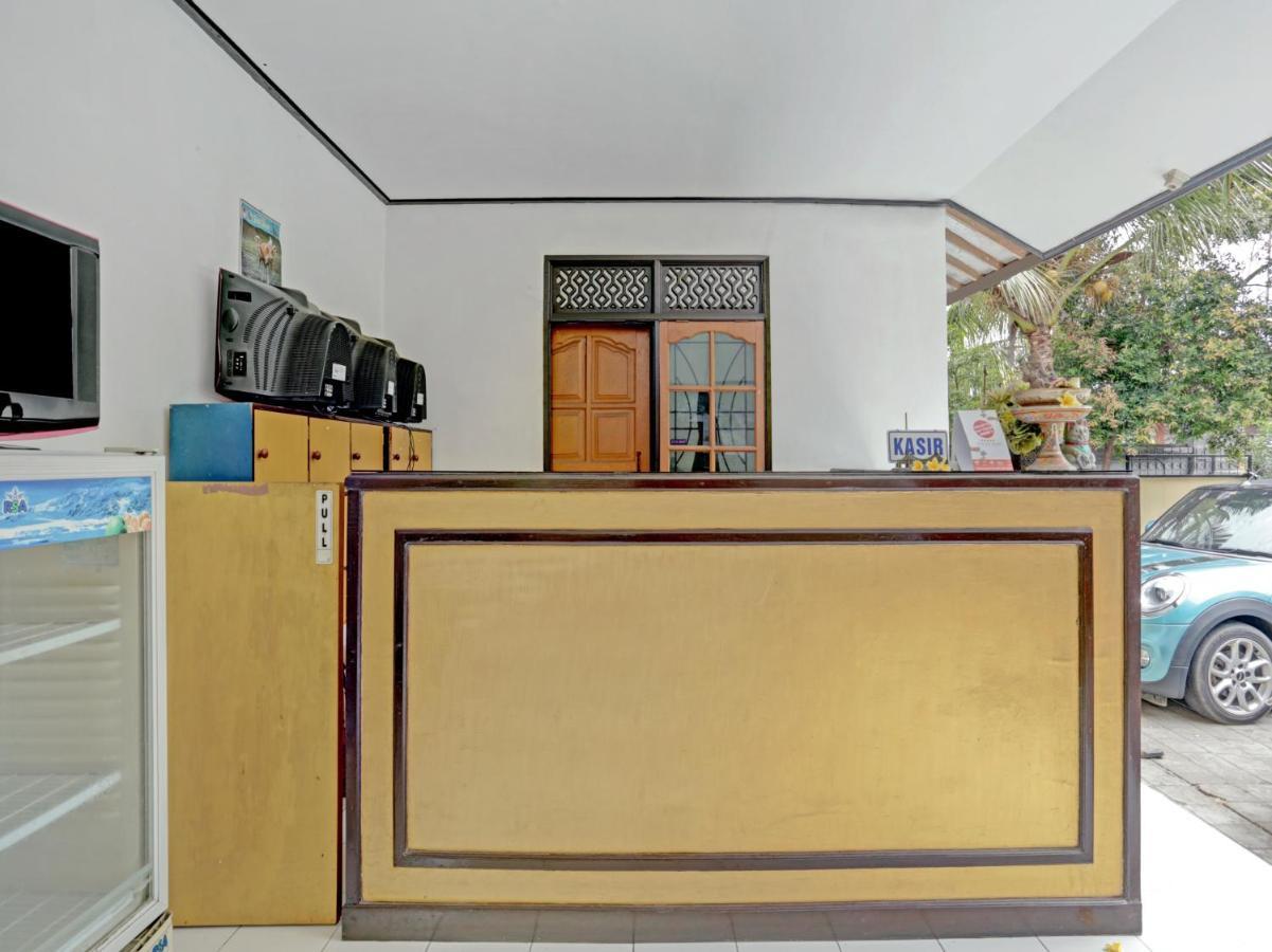 Oyo 3096 Hotel Dewi Warsiki غيليمانوك المظهر الخارجي الصورة