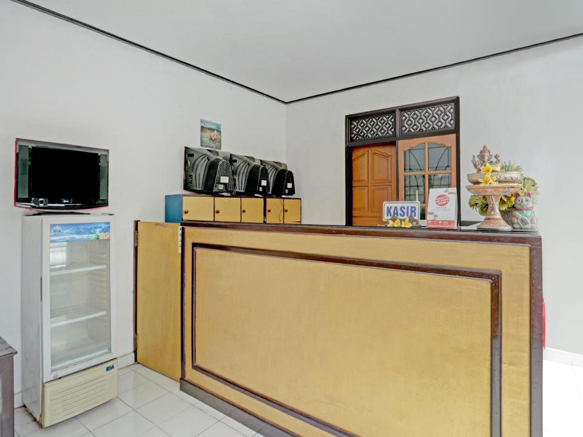 Oyo 3096 Hotel Dewi Warsiki غيليمانوك المظهر الخارجي الصورة