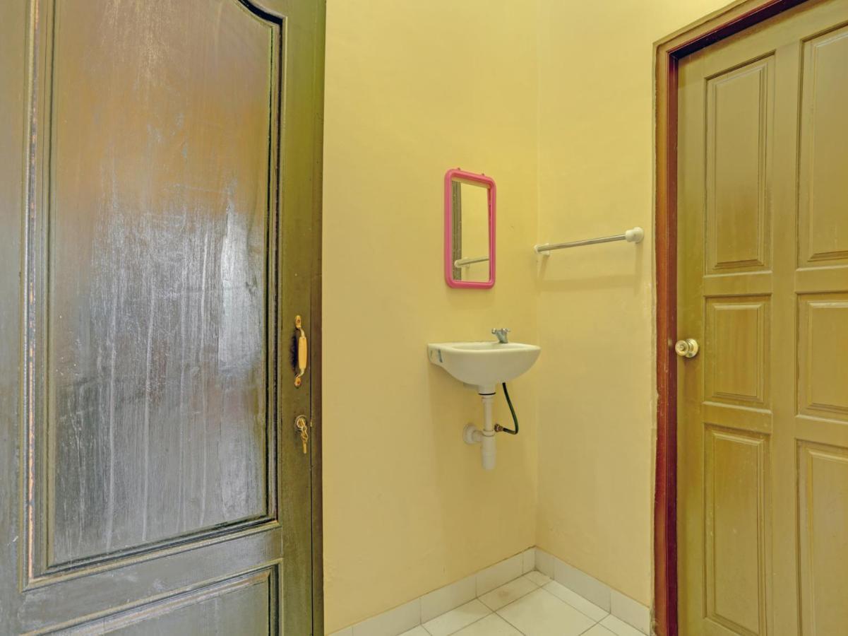 Oyo 3096 Hotel Dewi Warsiki غيليمانوك المظهر الخارجي الصورة