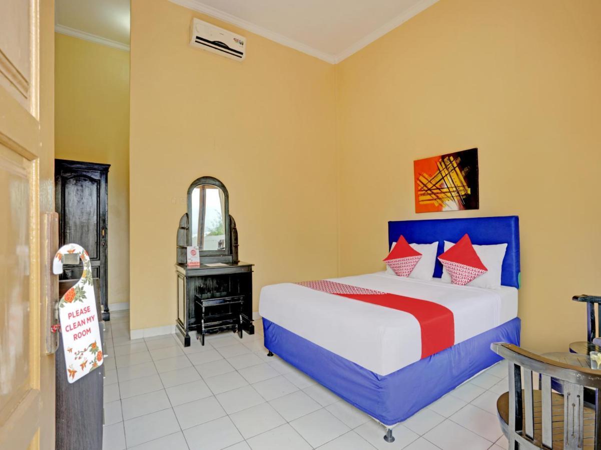 Oyo 3096 Hotel Dewi Warsiki غيليمانوك المظهر الخارجي الصورة